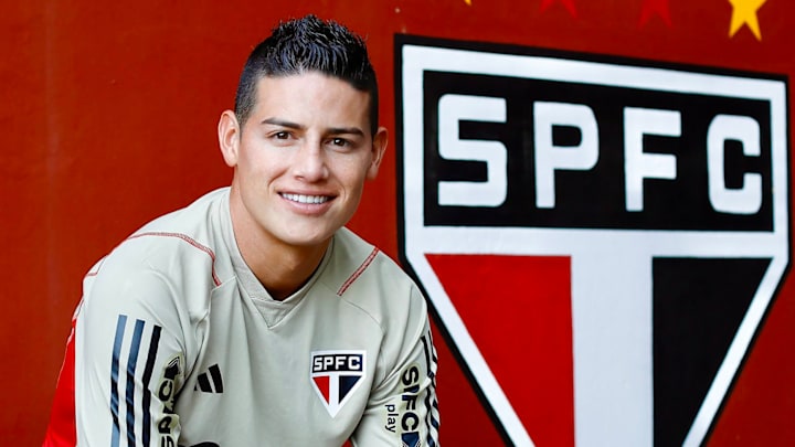James Rodríguez volta a atuar na América do Sul após 13 anos