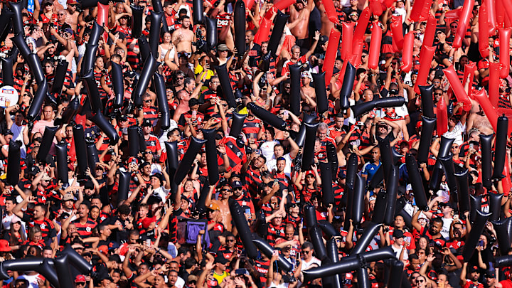 Torcida do Flamengo nas arquibancadas do Maracanã Torcida do Flamengo nas arquibancadas do Maracanã
