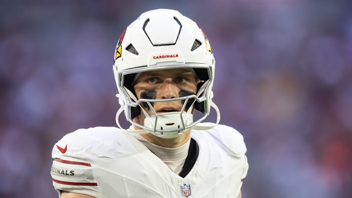 Dec 15, 2024; Glendale, Arizona, USA; Arizona Cardinals tight end Trey McBride (85) against the New England Patriots at State Farm Stadium. Mandatory Credit: Mark J. Rebilas-Imagn Images