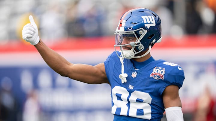 New York Giants wide receiver Darius Slayton (86) gestures during warm ups before a game between New York Giants and Indianapolis Colts at MetLife Stadium on Sunday, Dec. 29, 2024.