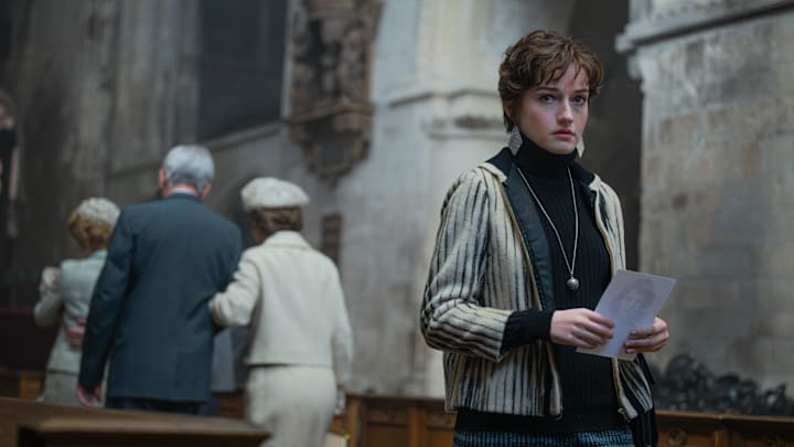 Julia Garner as Terry Gionoffrio in Apartment 7A, streaming on Paramount+ 2024. Photo Credit: Gareth Gatrell/Paramount+.