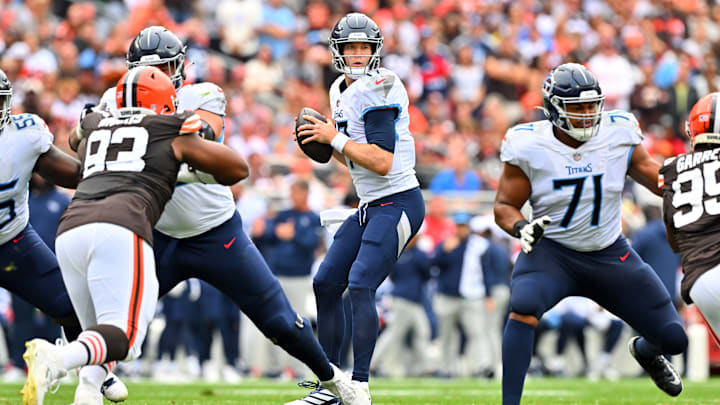 Tennessee Titans v Cleveland Browns