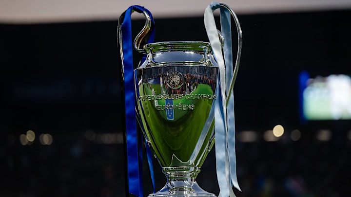 Le trophée de la Ligue des Champions Le trophée de la Ligue des Champions