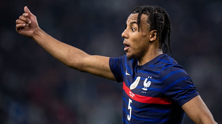 Jules Koundé avec l'Equipe de France