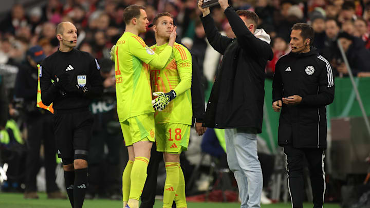 Manuel Neuer musste gegen Leverkusen vorzeitig vom Feld.
