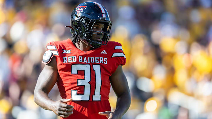 Texas Tech Red Raiders linebacker David Bailey (31) against the Arizona State Sun Devils at Mountain America Stadium. 