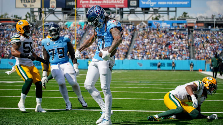 Tennessee Titans wide receiver DeAndre Hopkins (10) celebrates his touchdown against the Green Bay Packers during the third quarter at Nissan Stadium in Nashville, Tenn., Sunday, Sept. 22, 2024.