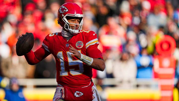 Dec 14, 2025; Kansas City, Missouri, USA; Kansas City Chiefs quarterback Patrick Mahomes (15) looks to pass against the Los Angeles Chargers during the second quarter at GEHA Field at Arrowhead Stadium. Mandatory Credit: Jay Biggerstaff-Imagn Images Dec 14, 2025; Kansas City, Missouri, USA; Kansas City Chiefs quarterback Patrick Mahomes (15) looks to pass against the Los Angeles Chargers during the second quarter at GEHA Field at Arrowhead Stadium. Mandatory Credit: Jay Biggerstaff-Imagn Images