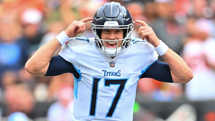 Tennessee Titans v Cleveland Browns