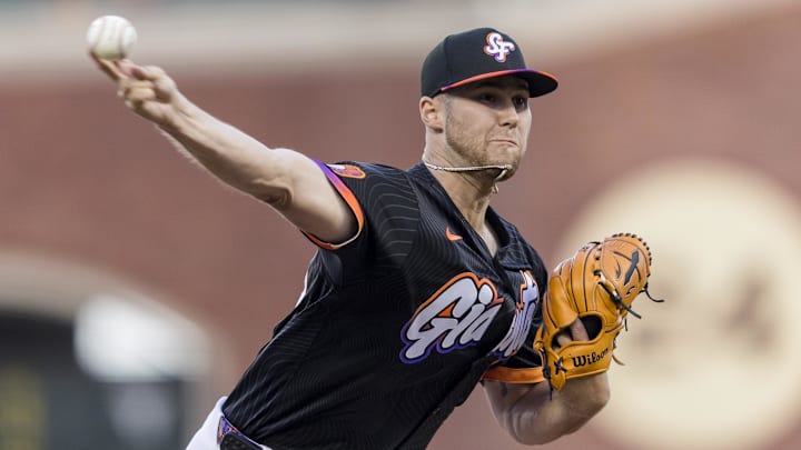 Apr 8, 2025; San Francisco, California, USA; San Francisco Giants starting pitcher Landen Roupp (65) throws against the Cincinnati Reds during the first inning at Oracle Park. Apr 8, 2025; San Francisco, California, USA; San Francisco Giants starting pitcher Landen Roupp (65) throws against the Cincinnati Reds during the first inning at Oracle Park.
