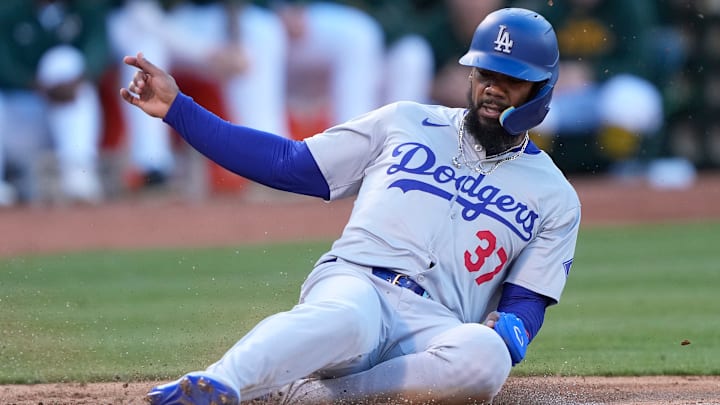 Los Dodgers necesitan retener a Teoscar Hernández