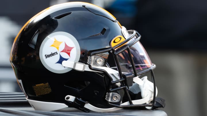 Aug 19, 2023; Pittsburgh, Pennsylvania, USA; A Pittsburgh Steelers helmet sits on the sidelines against the Buffalo Bills at Acrisure Stadium. Mandatory Credit: Charles LeClaire-USA TODAY Sports Aug 19, 2023; Pittsburgh, Pennsylvania, USA; A Pittsburgh Steelers helmet sits on the sidelines against the Buffalo Bills at Acrisure Stadium. Mandatory Credit: Charles LeClaire-USA TODAY Sports