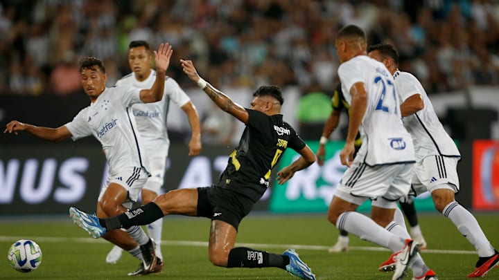 Equipes ficaram no 0 a 0 neste domingo (3) Equipes ficaram no 0 a 0 neste domingo (3)