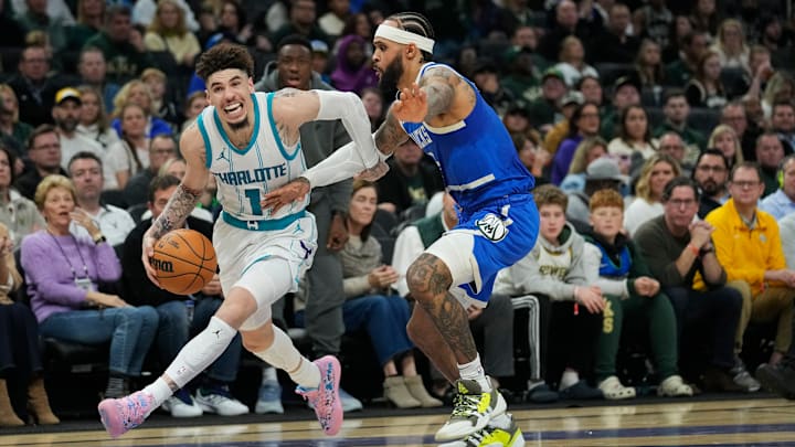 Charlotte Hornets v Milwaukee Bucks