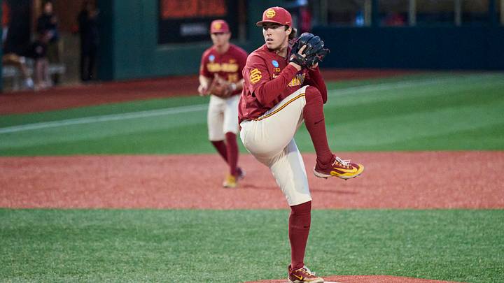 May 31, 2025; Corvallis, OR, USA; USC pitcher Caden Hunter (22) throws the ball during the ninth inning against Saint Mary's at Goss Stadium. Mandatory Credit: Troy Wayrynen-Imagn Images May 31, 2025; Corvallis, OR, USA; USC pitcher Caden Hunter (22) throws the ball during the ninth inning against Saint Mary's at Goss Stadium. Mandatory Credit: Troy Wayrynen-Imagn Images