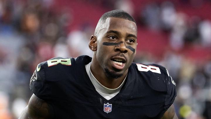 Dec 21, 2025; Glendale, Arizona, USA; Atlanta Falcons tight end Kyle Pitts Sr. (8) against the Arizona Cardinals at State Farm Stadium. Mandatory Credit: Mark J. Rebilas-Imagn Images Dec 21, 2025; Glendale, Arizona, USA; Atlanta Falcons tight end Kyle Pitts Sr. (8) against the Arizona Cardinals at State Farm Stadium. Mandatory Credit: Mark J. Rebilas-Imagn Images