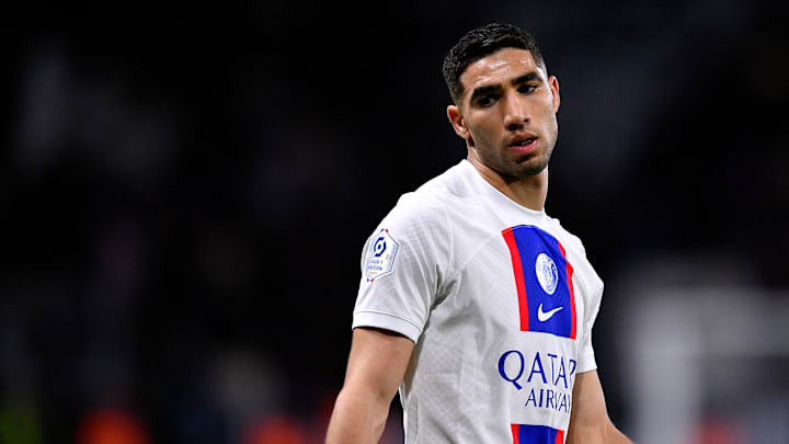 Achraf Hakimi est exclu du match face à Lorient Achraf Hakimi est exclu du match face à Lorient