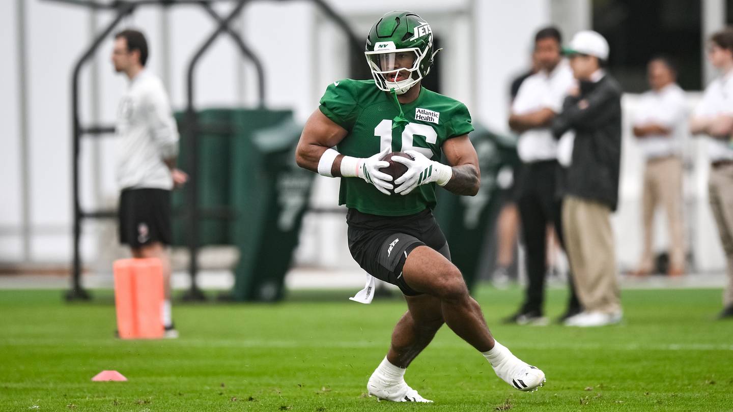 Kenyon Sadiq Keeps Earning Jets' Trust Despite Rocky Start
