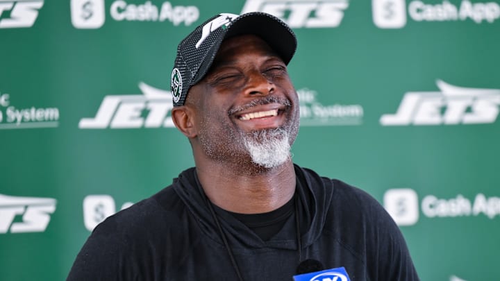 NY Jets head coach Aaron Glenn