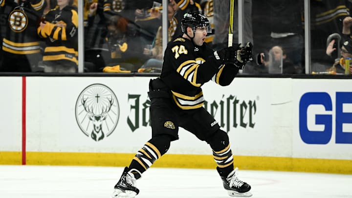 Toronto Maple Leafs v Boston Bruins - Game One