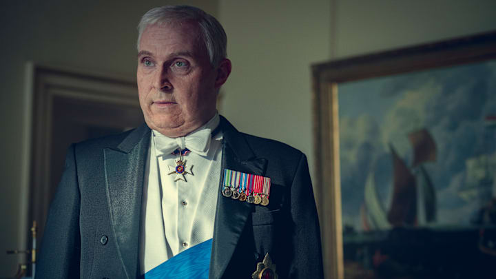 Rufus Sewell as Prince Andrew in SCOOP. PETER MOUNTAIN/NETFLIX.