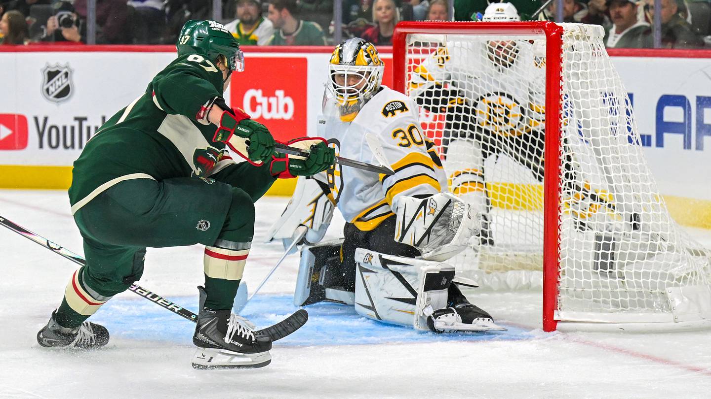Bruins Suffer First Loss of Season to Wild