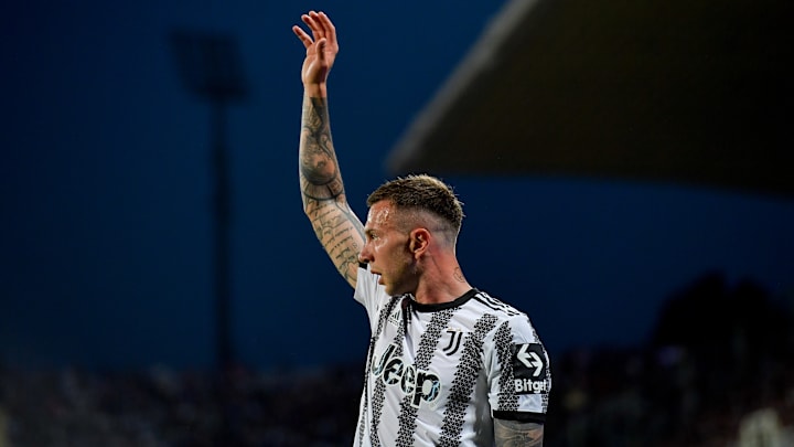 Federico Bernardeschi est un joueur gratuit Federico Bernardeschi est un joueur gratuit