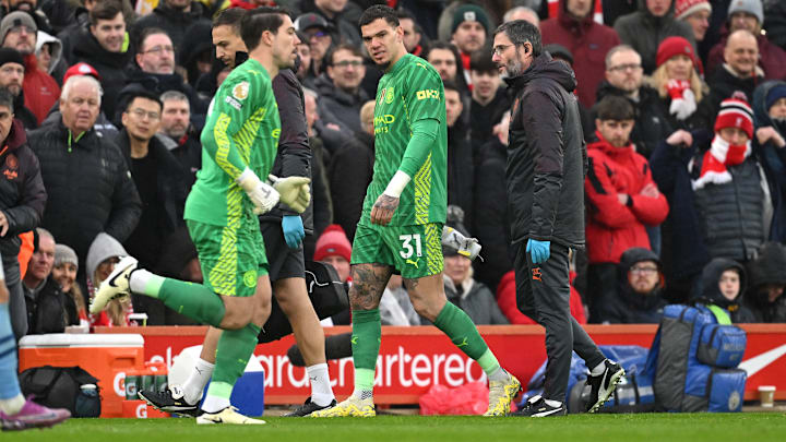In den letzten Jahren haben sie sich das Tor geteilt. Sind Ederson und Stefan Ortega bald beide weg?