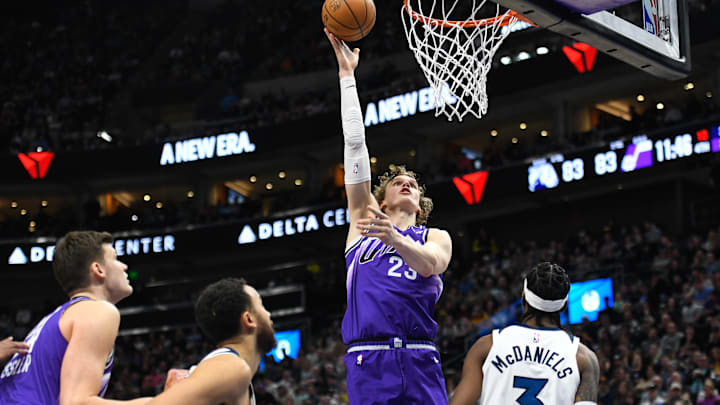 Minnesota Timberwolves v Utah Jazz