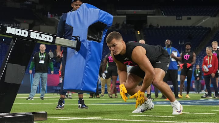 Feb 28, 2025; Indianapolis, IN, USA; LSU tight end Mason Taylor (TE20) participates in drills during the 2025 NFL Combine at Lucas Oil Stadium. Mandatory Credit: Kirby Lee-Imagn Images