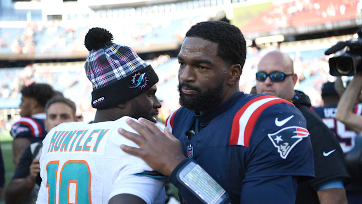 Miami Dolphins v New England Patriots