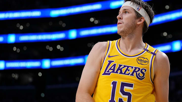 Golden State Warriors v Los Angeles Lakers