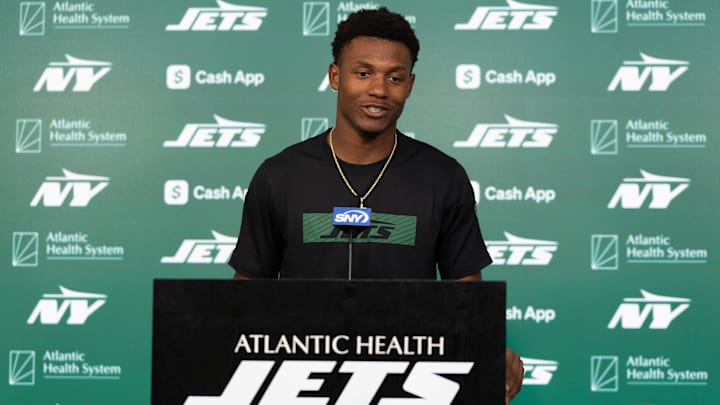 May 9, 2025; Florham Park, NJ, USA; New York Jets rookie wide receiver Arian Smith (82) takes questions from the media during the minicamp at Atlantic Health Jets Training Center. Mandatory Credit: Thomas Salus-Imagn Images May 9, 2025; Florham Park, NJ, USA; New York Jets rookie wide receiver Arian Smith (82) takes questions from the media during the minicamp at Atlantic Health Jets Training Center. Mandatory Credit: Thomas Salus-Imagn Images