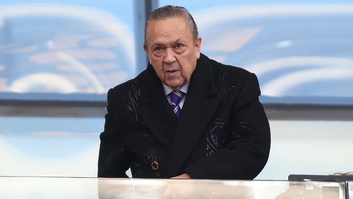After 16 years, 1 trophy,  club relegation, majority owner David Sullivan steps down as joint chairman of West Ham United. 