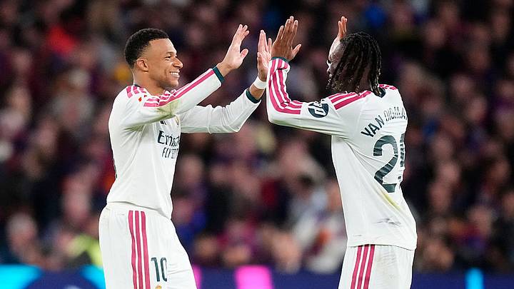 Madrid are just three points off Barcelona now. Madrid are just three points off Barcelona now.