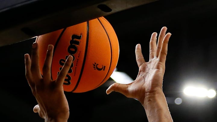 Tennessee Tech Golden Eagles forward Kenny White Jr. (13) collects a defensive rebound in the second half of the NCAA basketball game between the Cincinnati Bearcats and the Tennessee Tech Golden Eagles at Fifth Third Arena in Cincinnati on Tuesday, Dec. 21, 2021. Cincinnati finished its non-conference schedule with a 76-67 win over the Golden Eagles.
Tennessee Tech Golden Eagles At Cincinnati Bearcats Basketball Tennessee Tech Golden Eagles forward Kenny White Jr. (13) collects a defensive rebound in the second half of the NCAA basketball game between the Cincinnati Bearcats and the Tennessee Tech Golden Eagles at Fifth Third Arena in Cincinnati on Tuesday, Dec. 21, 2021. Cincinnati finished its non-conference schedule with a 76-67 win over the Golden Eagles.
Tennessee Tech Golden Eagles At Cincinnati Bearcats Basketball