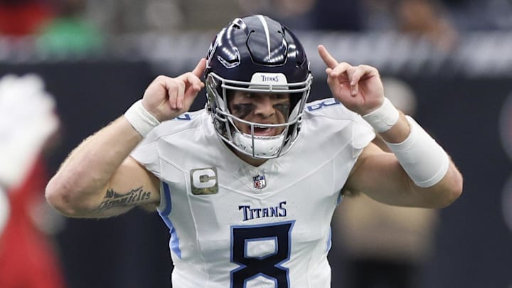 Nov 24, 2024; Houston, Texas, USA; Tennessee Titans quarterback Will Levis (8) calls an audible against the Houston Texans in the first quarter at NRG Stadium.