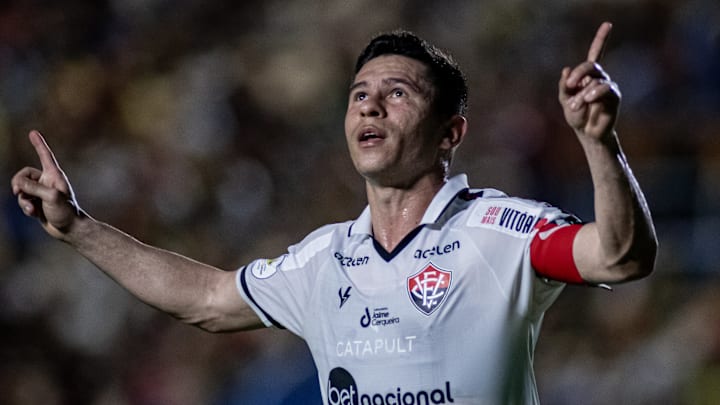 O Vitória venceu de virada o Novorizontino no último domingo (12) e está classificado para a Série A