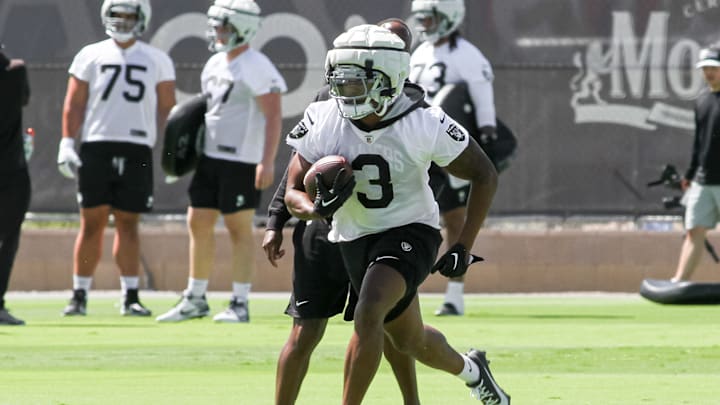 Las Vegas Raiders RB Zamir "ZEUS" White