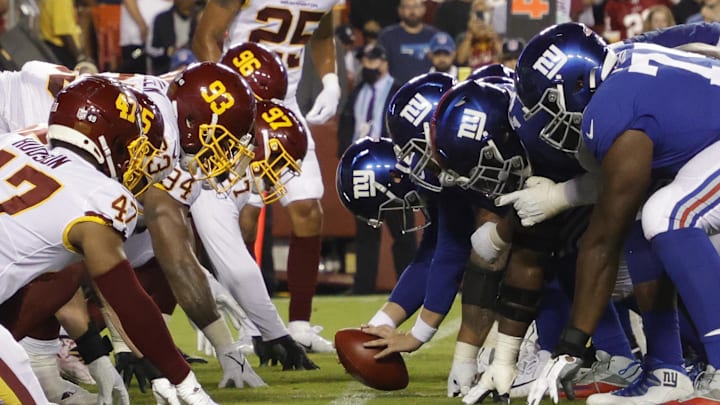 Sep 16, 2021; Landover, Maryland, USA; The New York Giants offense lines up against the Washington Football Team defense in the second quarter at FedExField.  