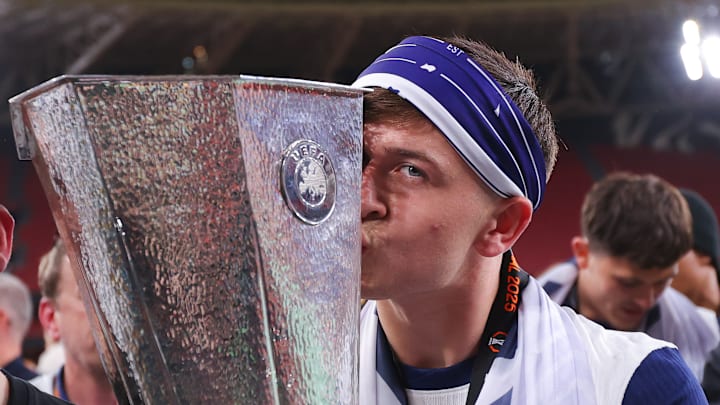 Mikey Moore feierte mit dem Profiteam den Europa-League-Sieg