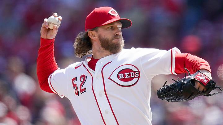 Cincinnati Reds pitcher Pierce Johnson (52) delivers a pitch