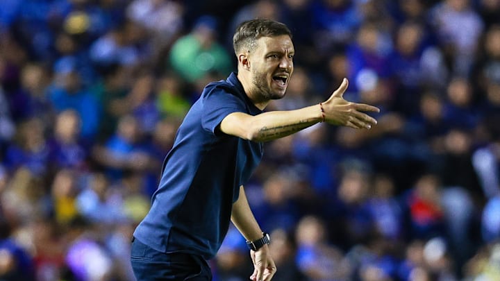 Martín Anselmi va por el título de Liga MX desde el Estadio Azteca