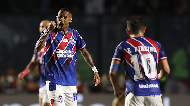 Ademir e Everton Ribeiro são dois dos principais destaques do elenco