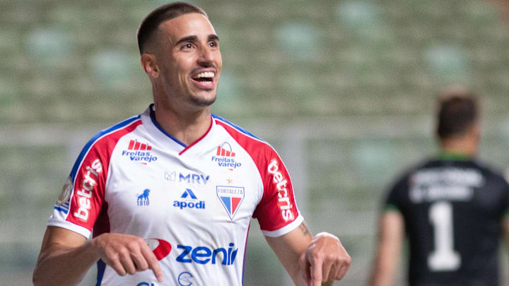 Fortaleza de Thiago Galhardo arrancou forte no segundo turno e aumentou para seis jogos a sequência de invencibilidade no Brasileirão Fortaleza de Thiago Galhardo arrancou forte no segundo turno e aumentou para seis jogos a sequência de invencibilidade no Brasileirão