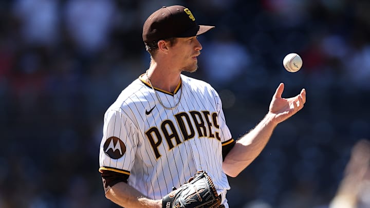 Rich Hill lanzó para San Diego en la temporada pasada
