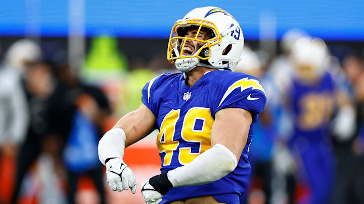 Tennessee Titans v Los Angeles Chargers