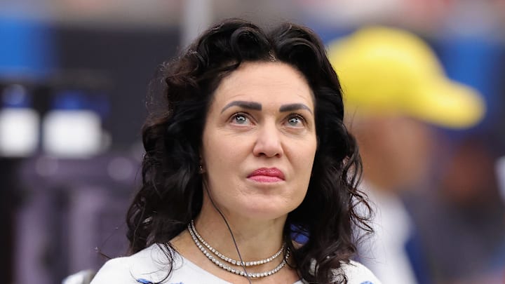 Carlie Irsay-Gordon of the Indianapolis Colts looks at the scoreboard Carlie Irsay-Gordon of the Indianapolis Colts looks at the scoreboard