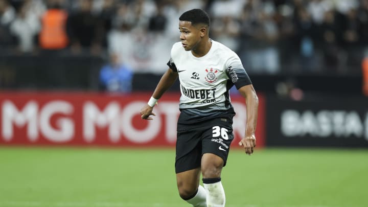 Wesley Gassova contre Argentinos Juniors  en Copa CONMEBOL Sudamericana 2024