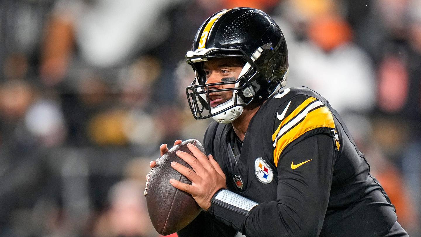 Russell Wilson Joins List of Former Steelers By Joining TV